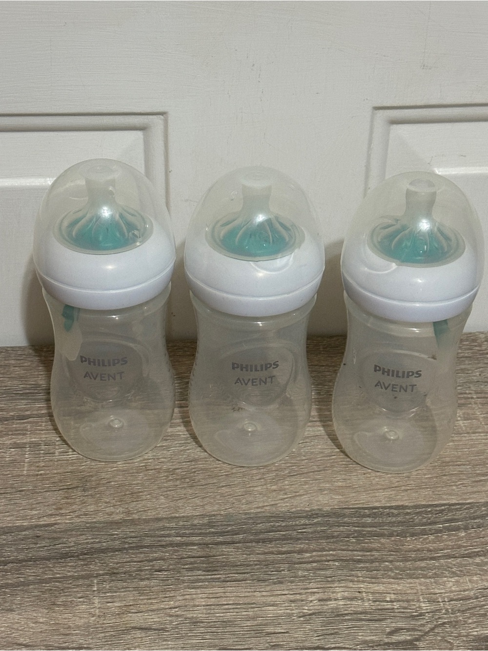 Philips Avent Baby Natural Bottles Anti-Colic Vent 9oz / 260ml  Set Of 3